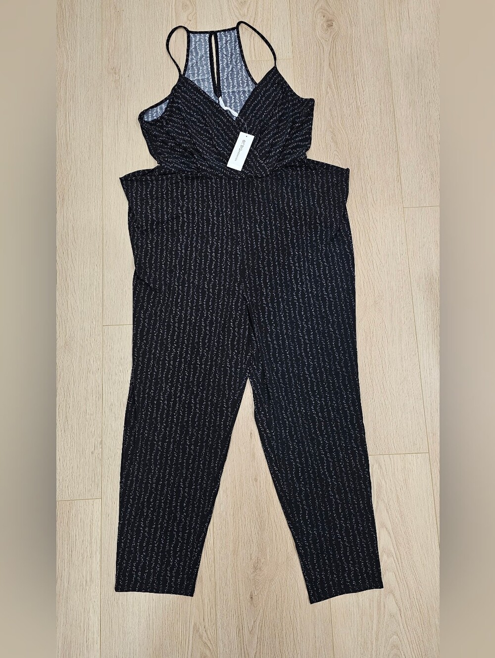 BCBGeneration Jumpsuit Womens Large Black White Print Sleeveless V Neck NWT $98